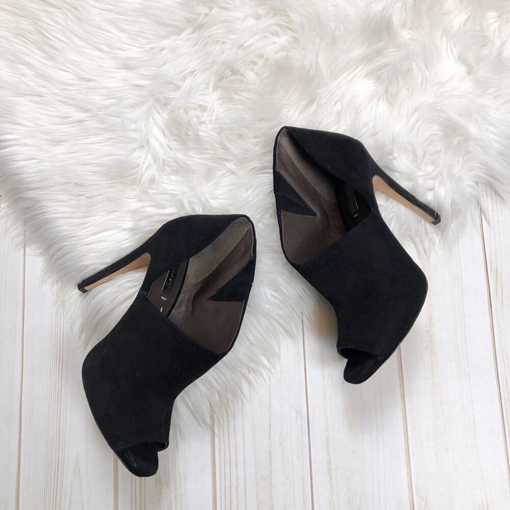 BcbgMaxAzria Women's Black Suede Peeptoe Cutout‎ Ankle Booties